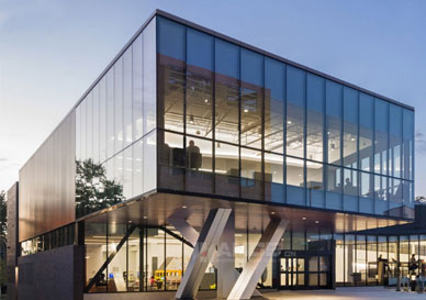 分析玻璃幕墙的优弊端，值得一看！