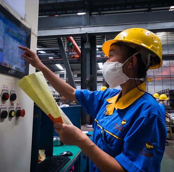 今年会jnh集团陆续多年荣获“佛山市南海区纳税超5000万元企业”荣誉称号