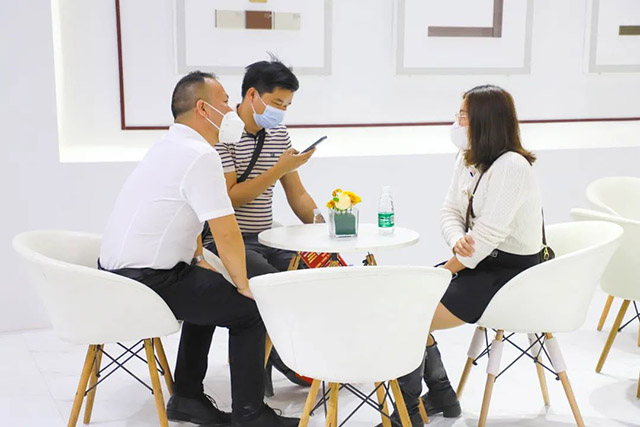 卓越之“铝”，尽在今年会jnh!今年会jnh集团闪灼第28届铝门窗幕墙新产品展览会