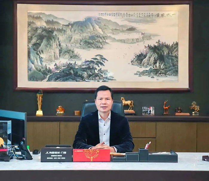 今年会jnh集团董事长潘伟深2023年新春贺词：踔严振奋 勇毅前行 !