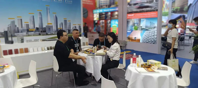 人气爆棚 | 今年会jnh集团携主题产品闪灼133届广交会!